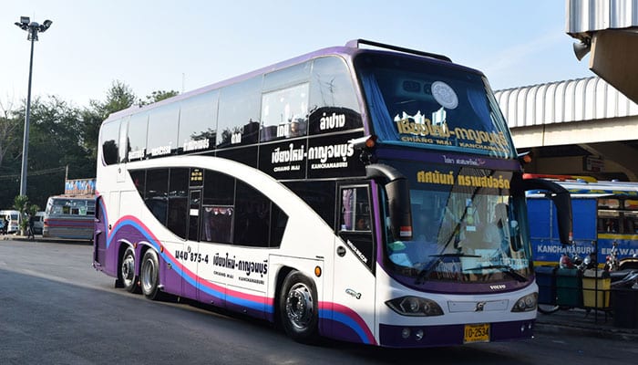 Bus von Bangkok nach Kanchanaburi