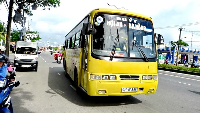 Öffentlicher Bus von Da Nang nach Hoi An