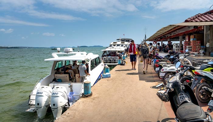 Schnellfähre und Schnellboot von Sihanoukville nach Koh Rong