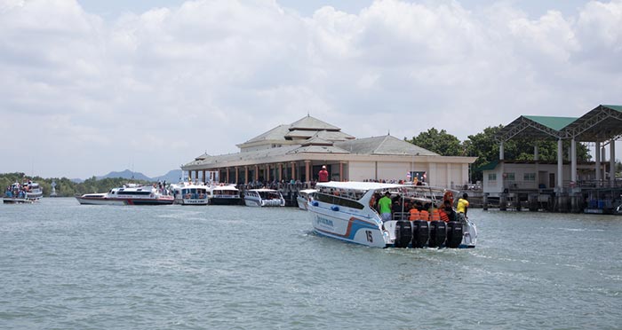 Von Ihrem Hotel in Hat Yai, Koh Lipe