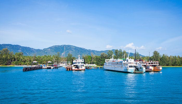 Faranlegestellen in Surat Thani